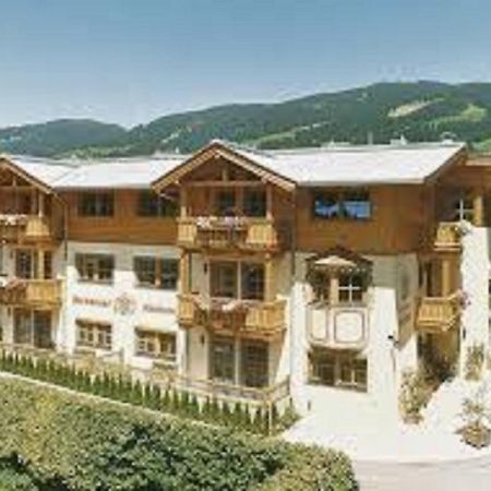 Ferienhaus Hotel Roesslwirt Kirchberg in Tirol Buitenkant foto